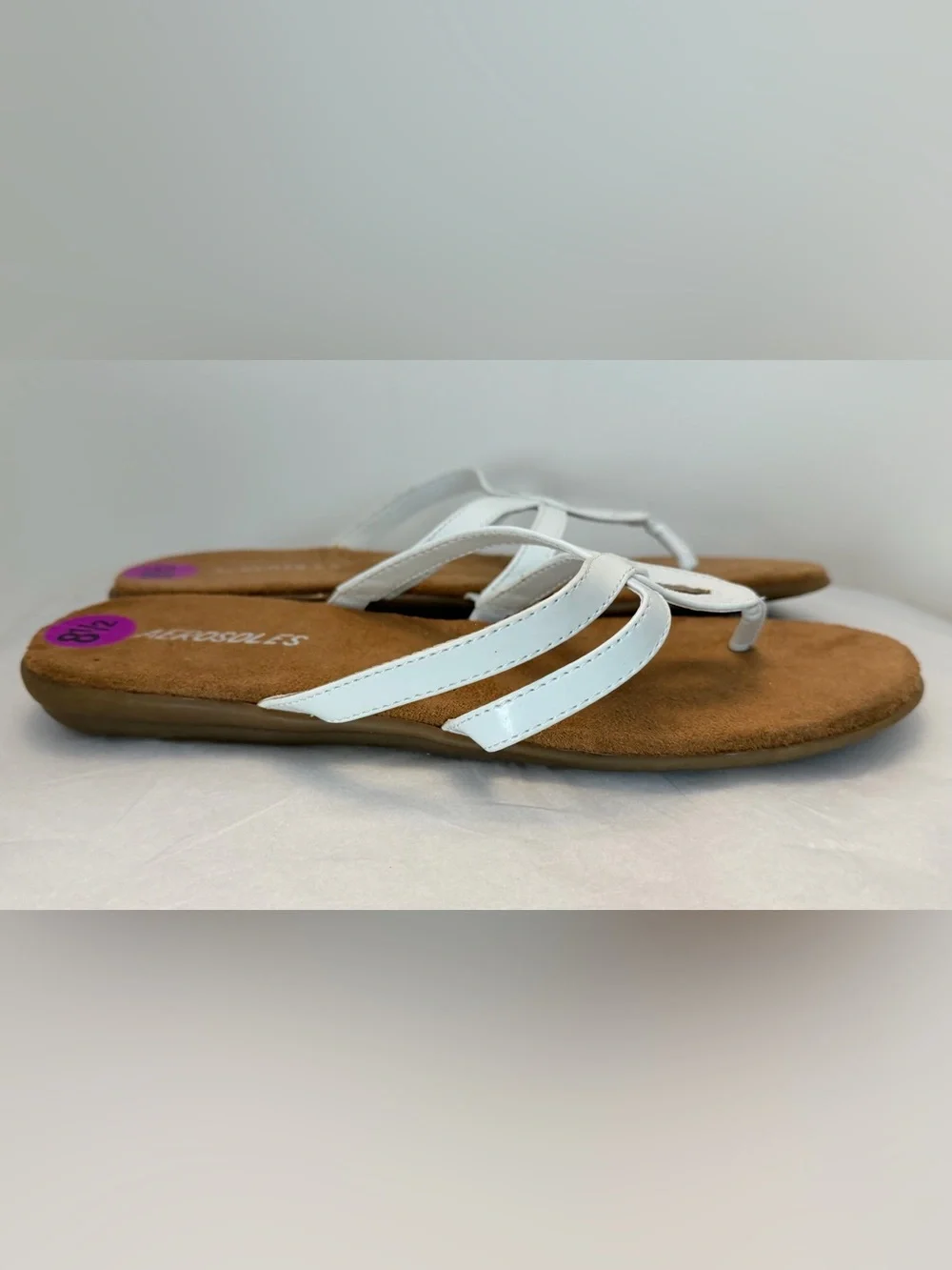 Aerosoles White Strappy Flat Sandals Women’s Size 8.5 NWT